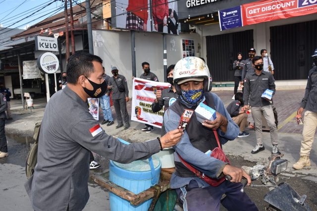 Sosialisasikan Bahaya Narkoba di Jalan Raya