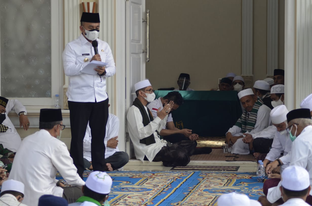 Hadianto Hadiri pemakaman-badea429