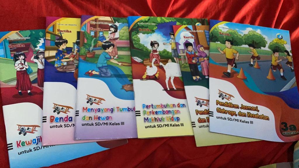 sekolah jual buku-af50ffdd