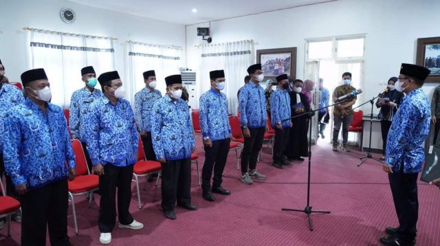 Pemkab Sigi Lantik Pejabat Eselon III Dan IV - HARIAN MERCUSUAR