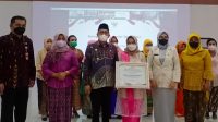 Perempuan Penghargaan-1c13fa4f