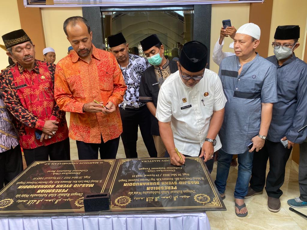 Masjid Syekh Burhanuddin Diresmikan - HARIAN MERCUSUAR