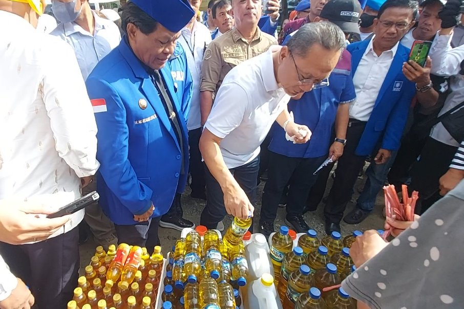 Foto berita Mendag Mengecek Harga Migor di Donggala-3174842c