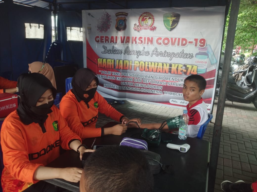 Polwan Polda Sulteng Gelar Kegiatan Sosial-a8274bff