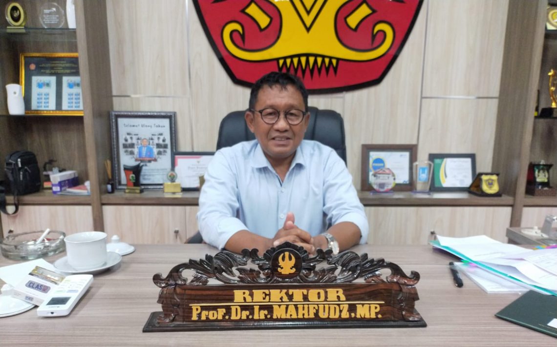 Prof. Dr. Ir. Mahfudz, MP-42eee727