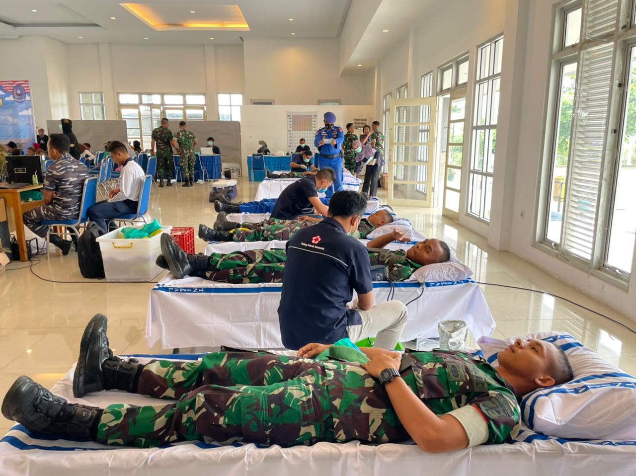 Lanal Palu Gelar Donor Darah-fda7cb86