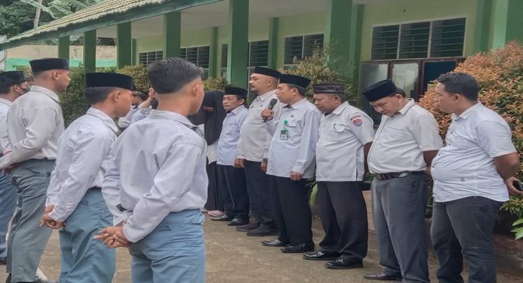 Kepala Kemenag Balut Buka Asesmen Madrasah - HARIAN MERCUSUAR