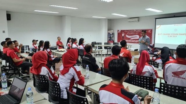 Kontes Honda