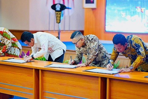 HADIR