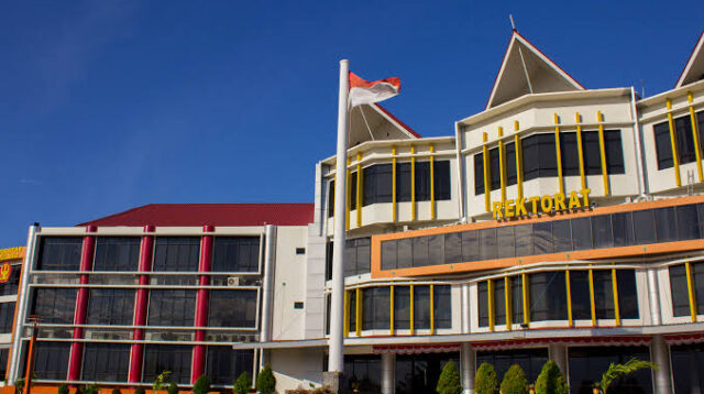 REKTORAT