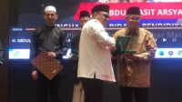 AWARD -- KAKI
